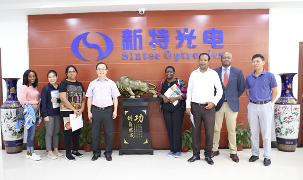 亚非八国政府官员和专家到访娱乐pg平台