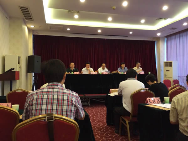 我司董事长陈义红出席湖北欧美同学会会长会和常务理事会