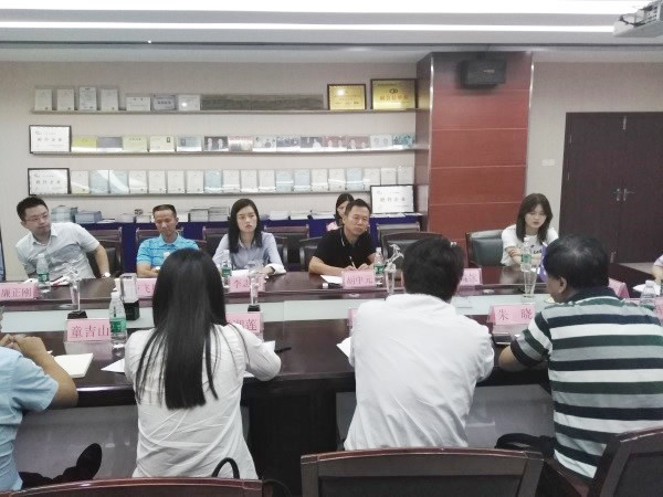 武汉天琪激光设备制造有限公司董事长胡中元