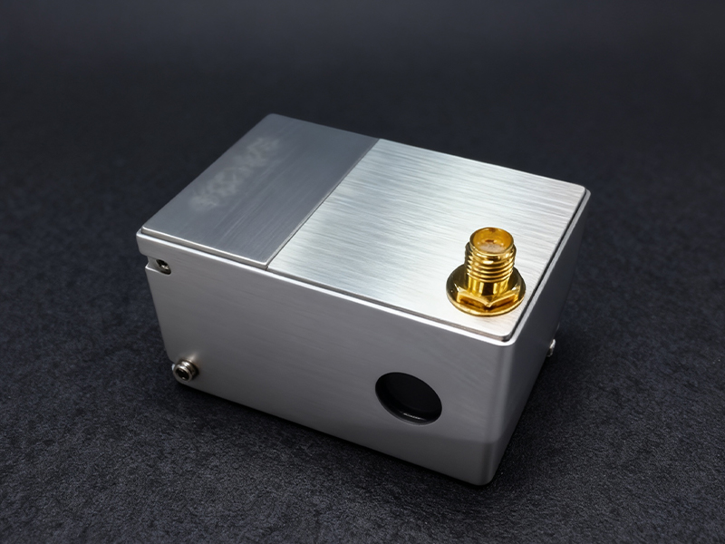 声光偏转器技术综述：原理、性能与应用